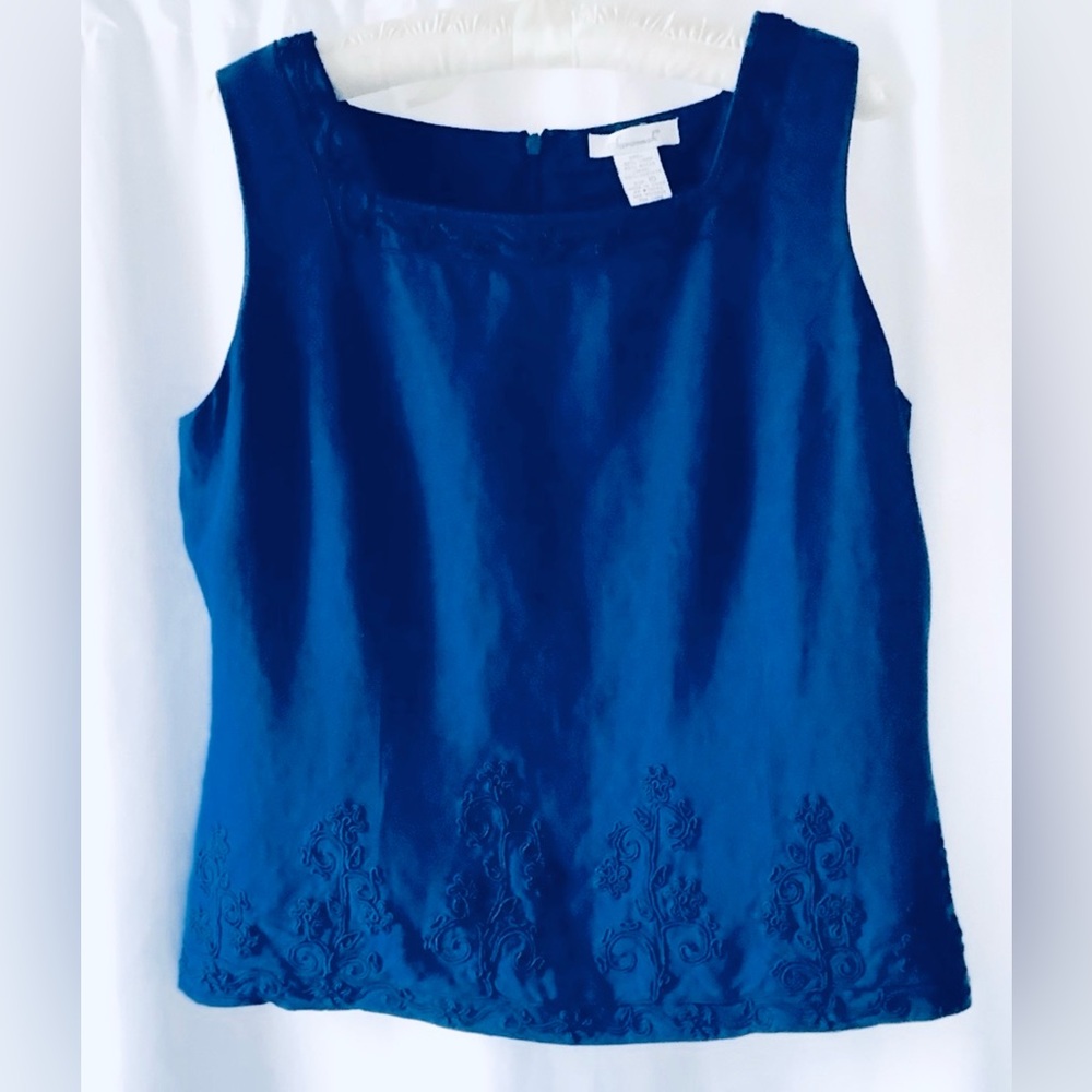 Savannah Embroidered linen top. Size 10